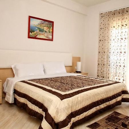 Martin Apartment Vlorë Eksteriør billede