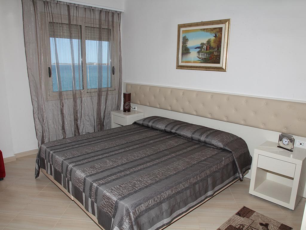 Martin Apartment Vlorë Eksteriør billede